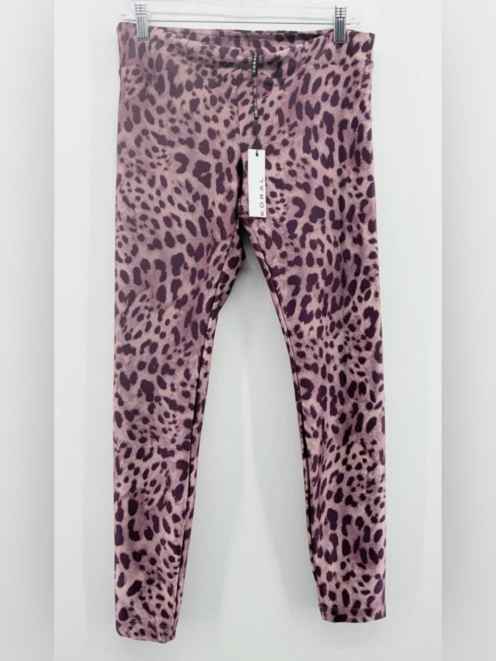 Koral Purple pink athleticwear Leopard animal Print Leggings size XL NWT!!
